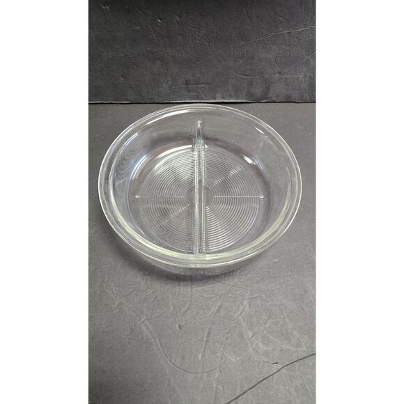 Pyrex 2-Section Divided Clear Glass Plate Ribbed Restaurant Ware Dish Made USA - Picture 1 of 6